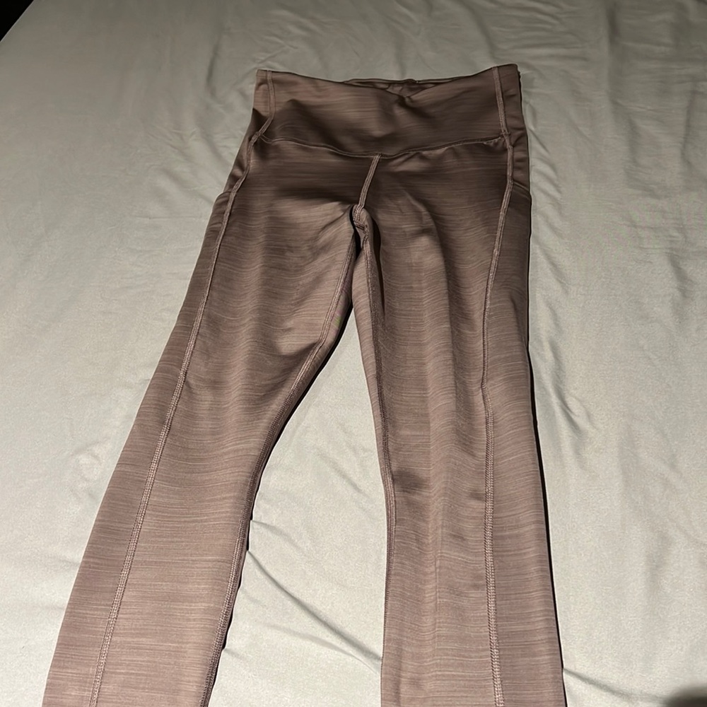 Athleta Ultimate Stash Pocket Tight 7/8